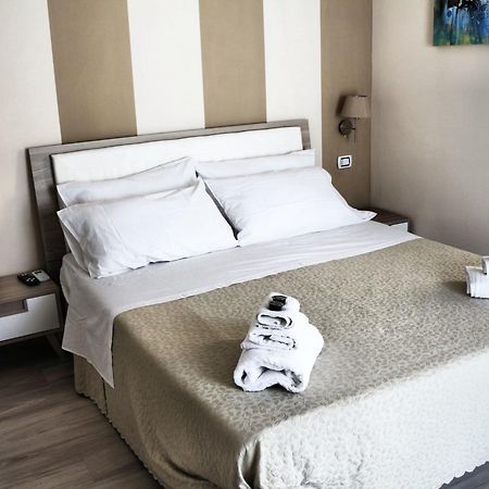 Donna Melina Bed & Breakfast Mileto Eksteriør bilde