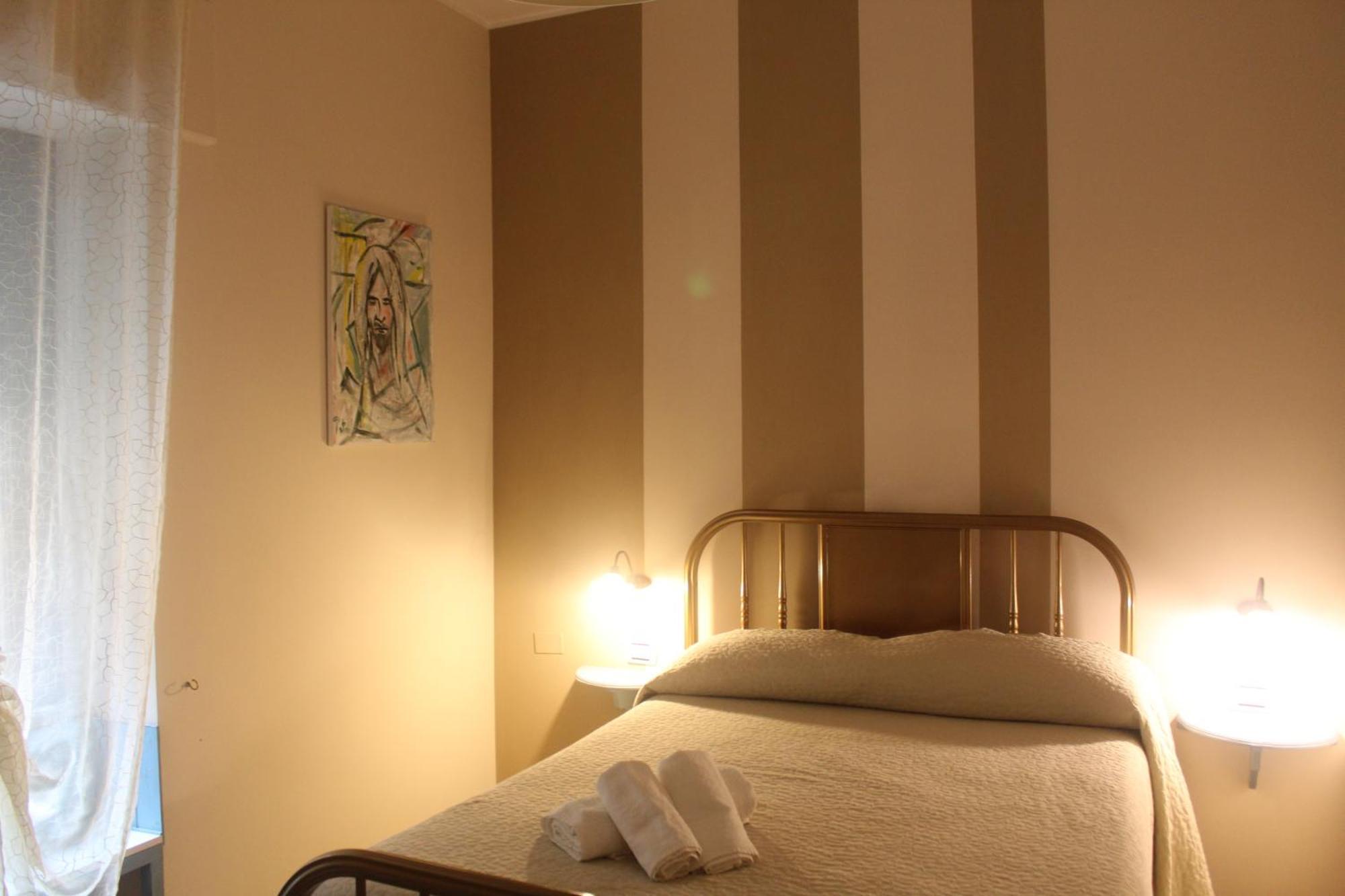 Donna Melina Bed & Breakfast Mileto Eksteriør bilde