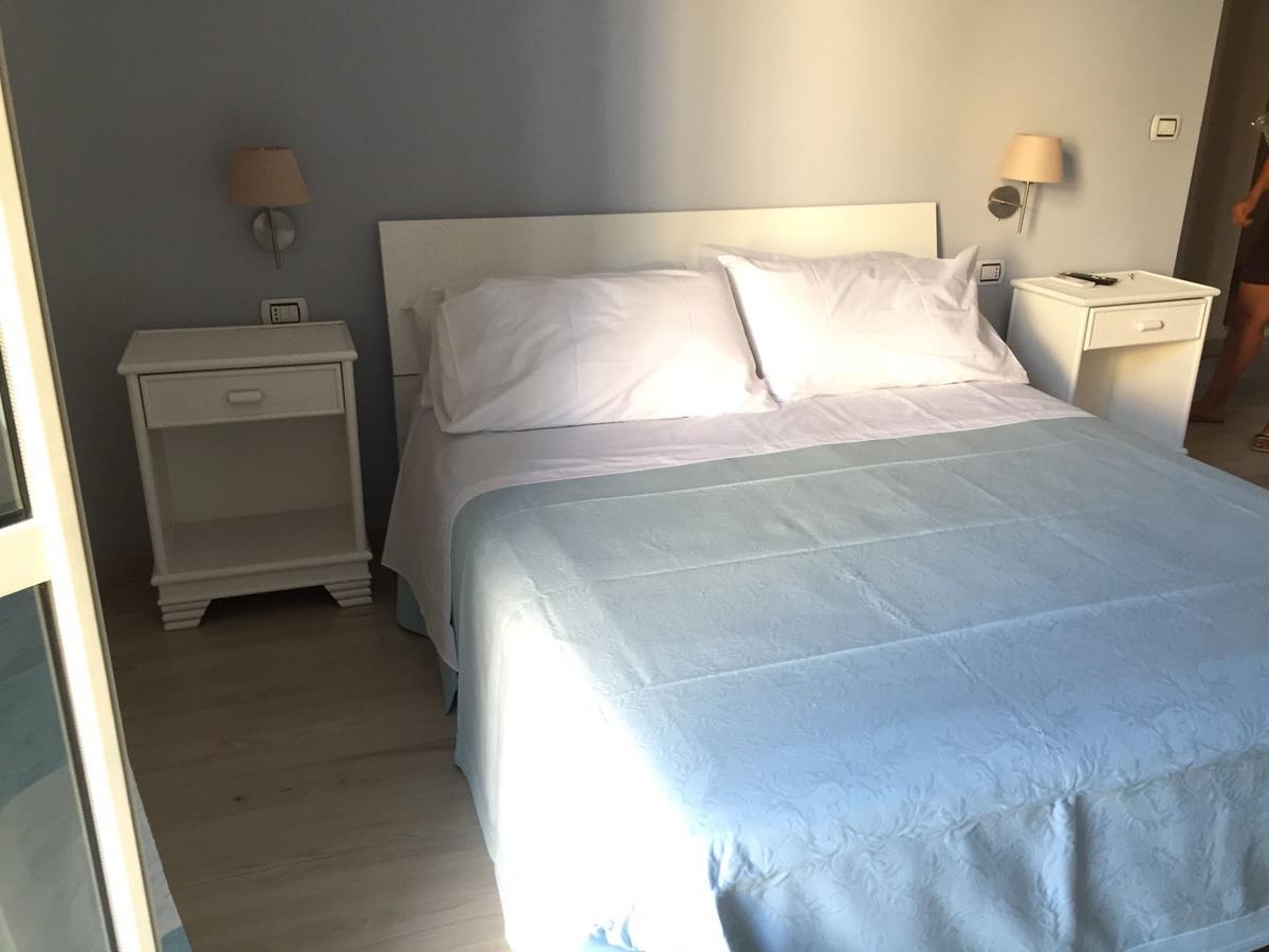Donna Melina Bed & Breakfast Mileto Eksteriør bilde